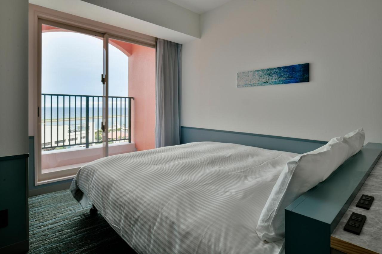 Hotel Lequ Okinawa ＆ 4*